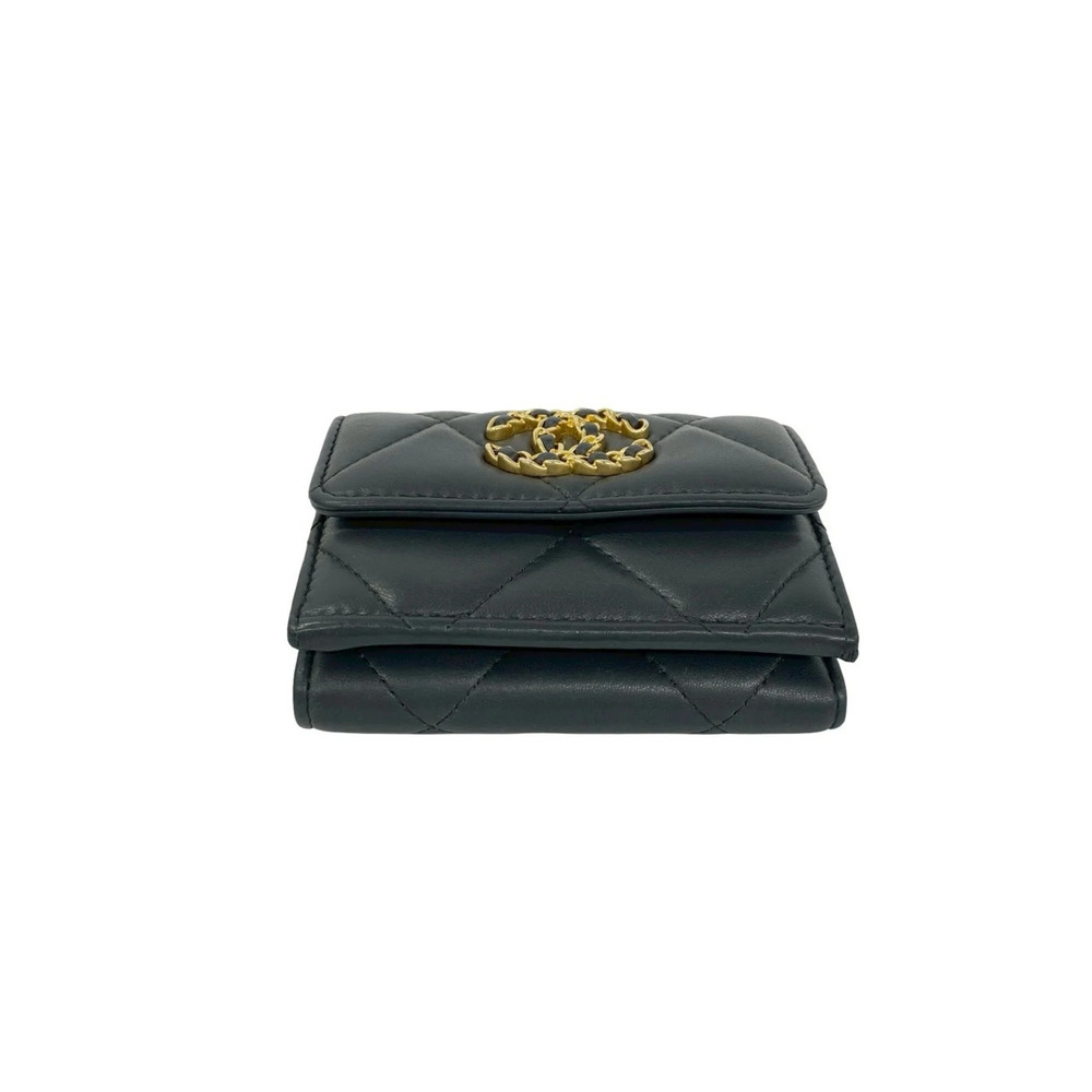 CHANEL Gray Lambskin Leather Logo Wallet - Picture 6 of 10